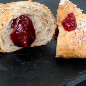 foodjoy-sweet-bakery-laboratorio-pasticceria-cantu-brioches-pasticcini-torte-caffe-brioches-frutti-di-bosco-001