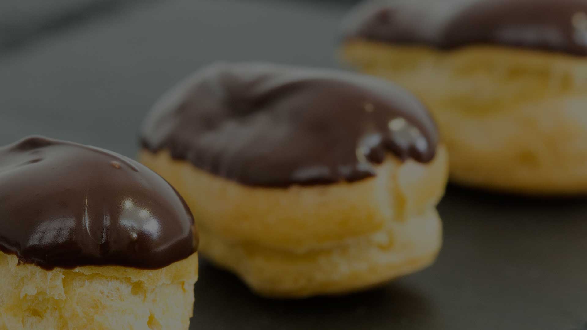 foodjoy-sweet-bakery-laboratorio-pasticceria-cantu-brioches-pasticcini-torte-caffe-prodotti-pasticceria-pasticcini-bigne-cioccolato
