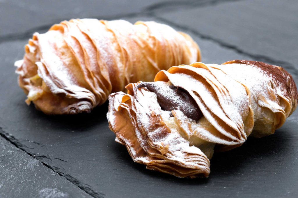 foodjoy-sweet-bakery-laboratorio-pasticceria-cantu-brioches-pasticcini-torte-caffe-sfogliatine-su-pietra-001