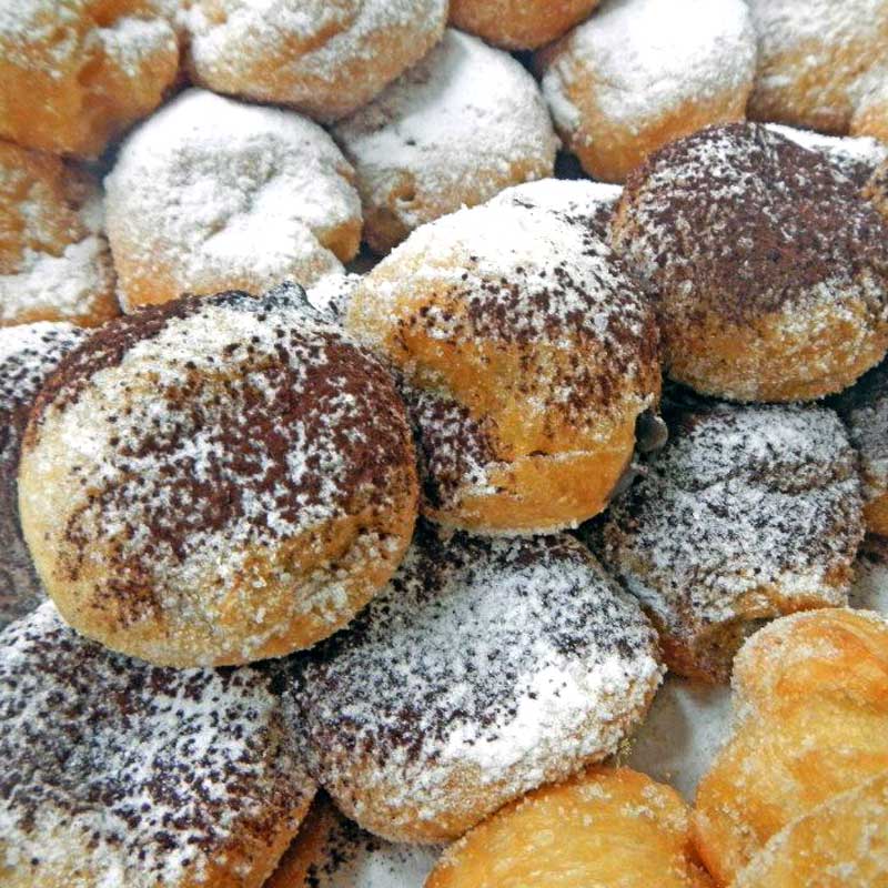 foodjoy-sweet-bakery-laboratorio-pasticceria-cantu-brioches-pasticcini-torte-caffe-prodotti-pasticceria-tortelli-di-carnevale